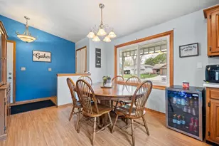 814 Flambeau Pl, De Pere, WI 54115 - Photo 3