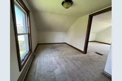 907 Park Avenue, Waupaca, WI 54981 - Photo 9