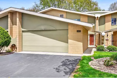 1237 Nicolet Cercle, Appleton, WI 54914 - Photo 1