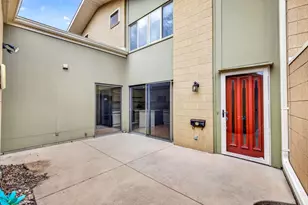 1237 Nicolet Cercle, Appleton, WI 54914 - Photo 3