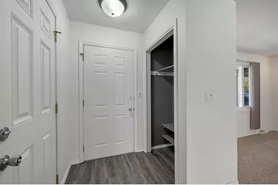 422 Silver Spring Drive, Green Bay, WI 54303 - Photo 11