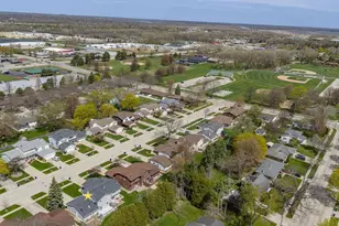 422 Silver Spring Dr, Green Bay, WI 54303 - Photo 45