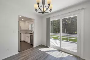 422 Silver Spring Dr, Green Bay, WI 54303 - Photo 17