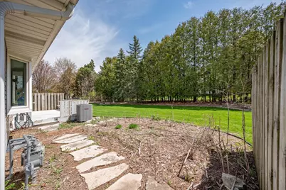 422 Silver Spring Drive, Green Bay, WI 54303 - Photo 37