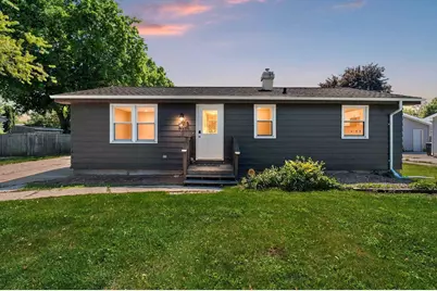 634 Memory Avenue, Green Bay, WI 54301 - Photo 5