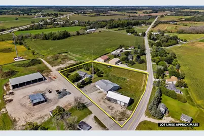 212 Apple Blossom Lane, Manitowoc, WI 54220 - Photo 23