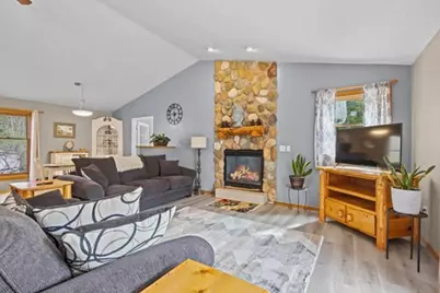 616 Neenah Avenue, Sturgeon Bay, WI 54235 - Photo 11