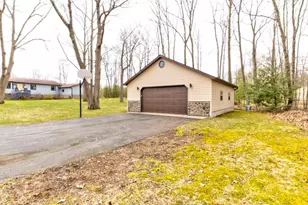 W1724 River Oaks Dr, Marinette, WI 54143 - Photo 61