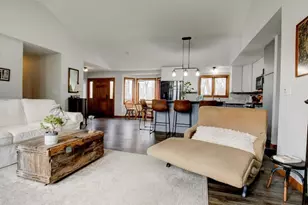 W1724 River Oaks Dr, Marinette, WI 54143 - Photo 11