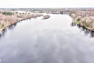 W1724 River Oaks Dr, Marinette, WI 54143 - Photo 63