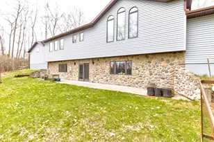 W1724 River Oaks Dr, Marinette, WI 54143 - Photo 57