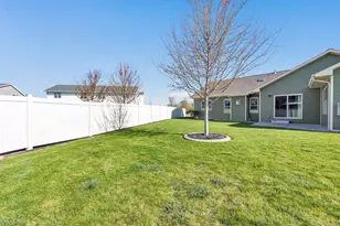 2206 Blue Stem Ln, De Pere, WI 54115 - Photo 27