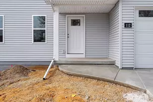 112 Law St, New London, WI 54961 - Photo 3