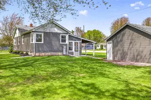 1432 Evans St, Oshkosh, WI 54901 - Photo 37