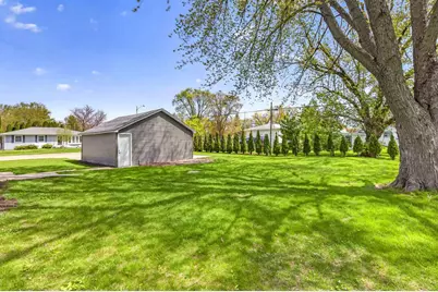 1432 Evans Street, Oshkosh, WI 54901 - Photo 39