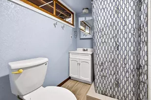 1432 Evans St, Oshkosh, WI 54901 - Photo 25