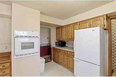 3288 Oakridge Road, Neenah, WI 54956 - Photo 9