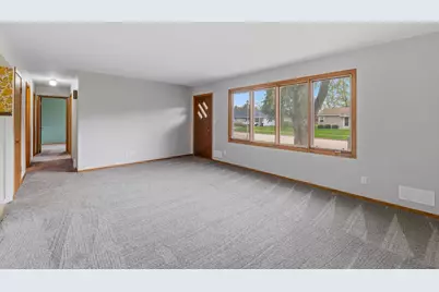 787 Chester Place, Fond du Lac, WI 54935 - Photo 7