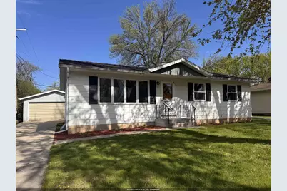 787 Chester Place, Fond du Lac, WI 54935 - Photo 1
