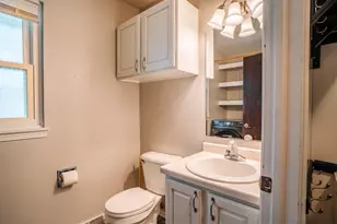 2220 Glendale Ave, Green Bay, WI 54303 - Photo 9