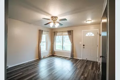 2220 Glendale Avenue, Green Bay, WI 54303 - Photo 5