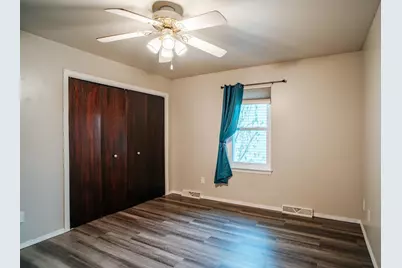 2220 Glendale Avenue, Green Bay, WI 54303 - Photo 23