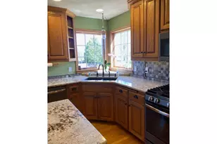 W5912 Blue Bonnet Dr, Appleton, WI 54915 - Photo 5