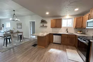 119 W 13th St, Kaukauna, WI 54130 - Photo 3