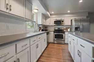 1512 Cormier Rd, Green Bay, WI 54313 - Photo 11
