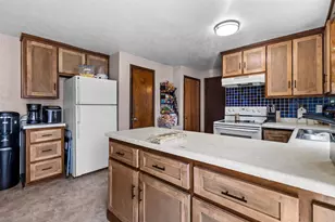 2401 E Calumet St, Appleton, WI 54915 - Photo 13