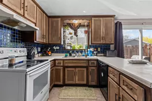 2401 E Calumet St, Appleton, WI 54915 - Photo 11