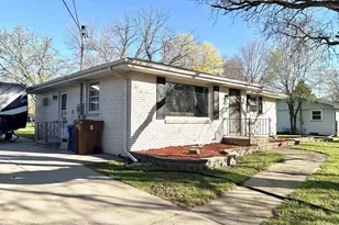 916 London St, Menasha, WI 54952 - Photo 3