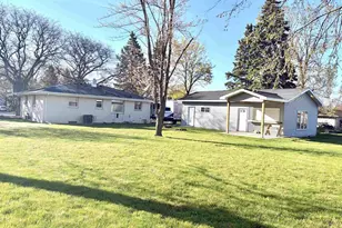 916 London St, Menasha, WI 54952 - Photo 5