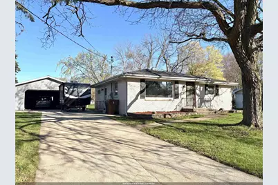 916 London Street, Menasha, WI 54952 - Photo 1