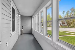 933 Lawrence St, Appleton, WI 54914 - Photo 5