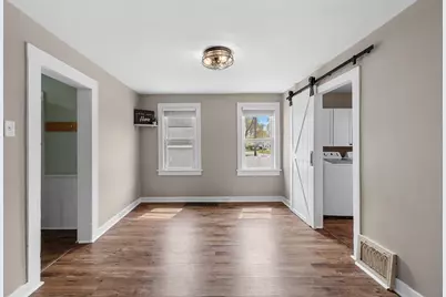 933 Lawrence Street, Appleton, WI 54914 - Photo 17