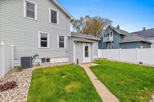 933 Lawrence St, Appleton, WI 54914 - Photo 39