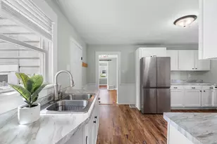933 Lawrence St, Appleton, WI 54914 - Photo 11
