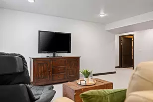 2212 Goblet Ln, De Pere, WI 54115 - Photo 51