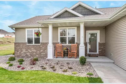 889 W Hubble Lane, Appleton, WI 54913 - Photo 3