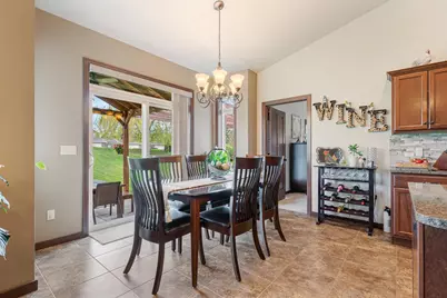 889 W Hubble Lane, Appleton, WI 54913 - Photo 11