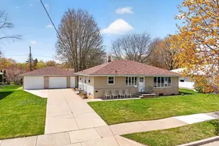 2101 Welhouse Dr, Kaukauna, WI 54130 - Photo 3