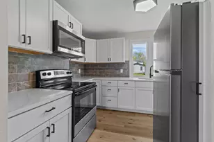 N7701 Minnesota Ave, North Fond du Lac, WI 54937 - Photo 9