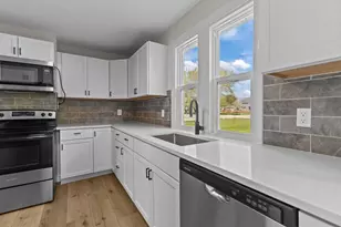 N7701 Minnesota Ave, North Fond du Lac, WI 54937 - Photo 5