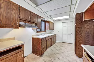 206 W 4th St, Kaukauna, WI 54130 - Photo 7