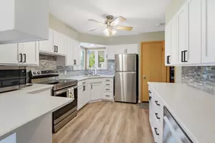 920 London St, Menasha, WI 54952 - Photo 9