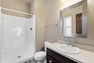 304 N Van Buren St, Green Bay, WI 54301 - Photo 13