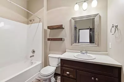 304 N Van Buren Street, Green Bay, WI 54301 - Photo 15