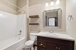 304 N Van Buren St, Green Bay, WI 54301 - Photo 15