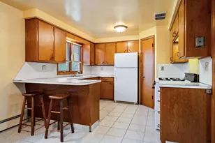 1041 6th St, De Pere, WI 54115 - Photo 7